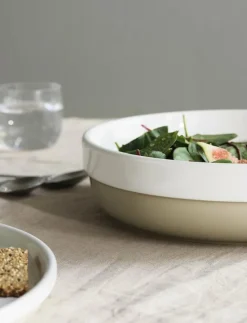 Agnes serveringsfat sand / white - Serveringsfat & Uppläggningsfat