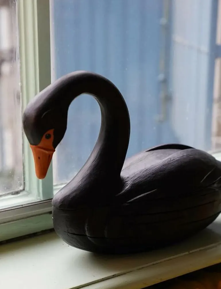 Black Swan Trinket Box - Träfigurer