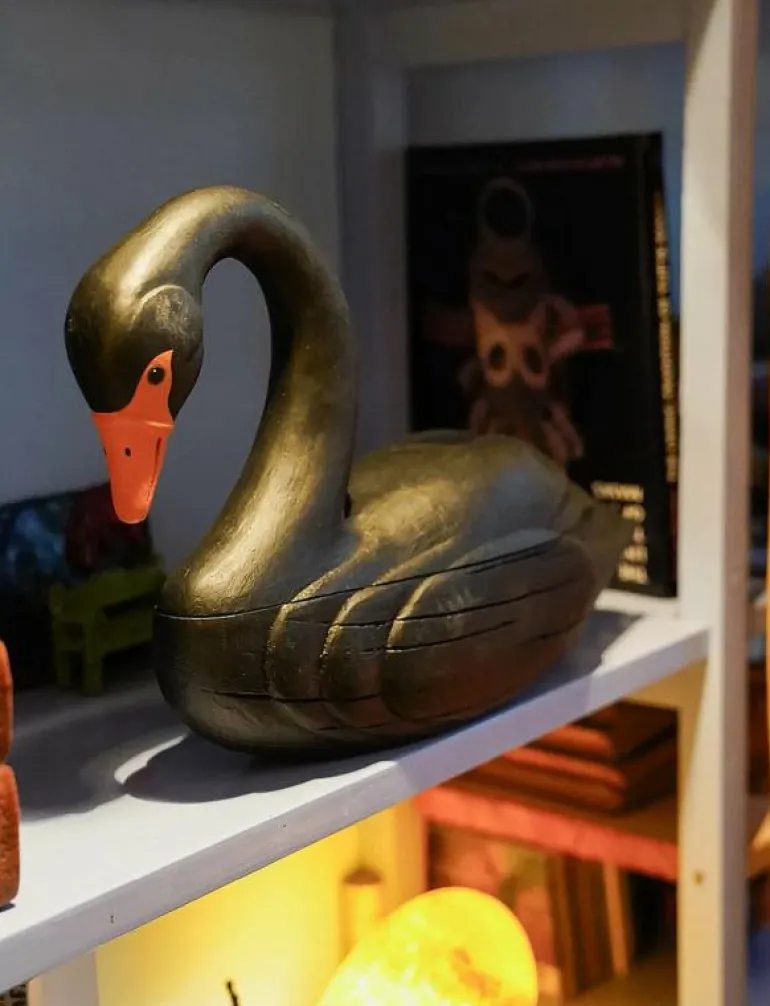 Black Swan Trinket Box - Träfigurer