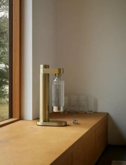 Brus kolsyremaskin brushed brass - Köksmaskiner