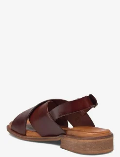 Carly - Sandaler