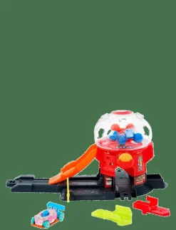 City Downtown Candy Shop Playset & 1:64 Scale Die-Cast Toy Car, Speed Snap Track - Kulbana