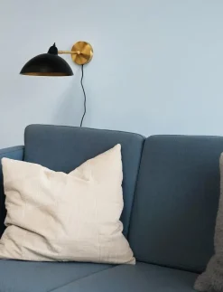 Futura Wall lamp Black/Brass - Vägglampor