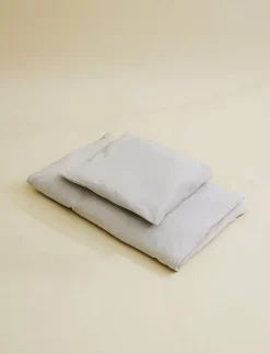 FUTURE BABY BED LINEN W. STRIPES - Påslakanset