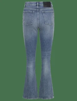 Geflare_2 - Utsvängda jeans