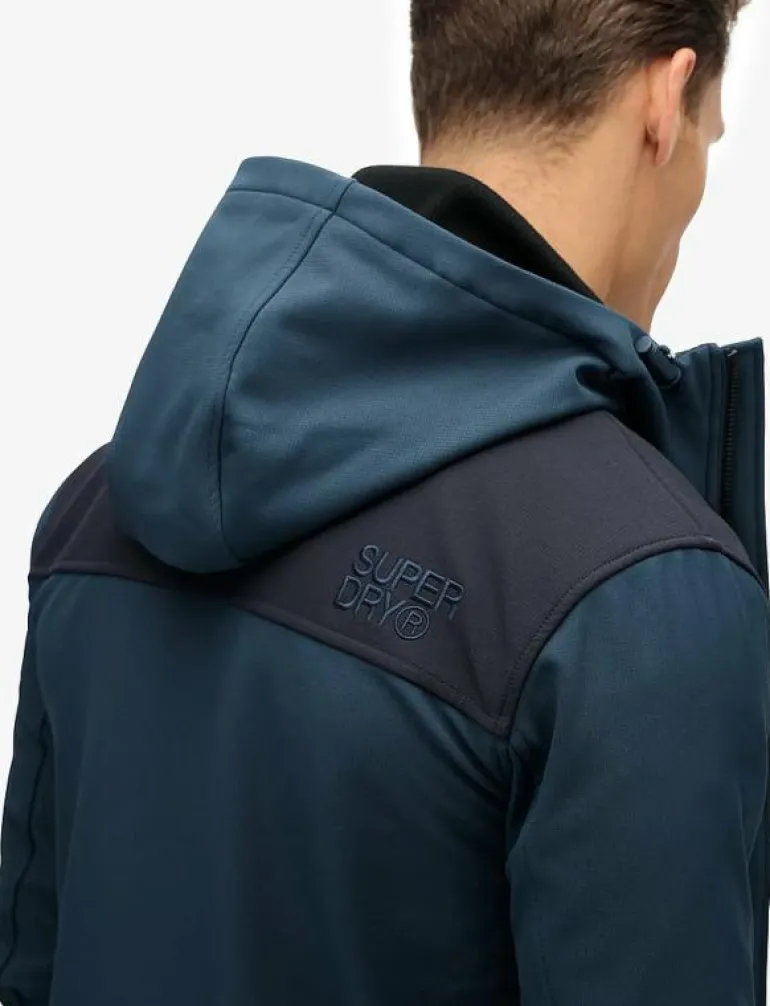 HOODED SOFTSHELL TECH TREKKER - Friluftsjacka