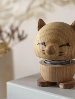 Hoptimist Cat - Träfigurer