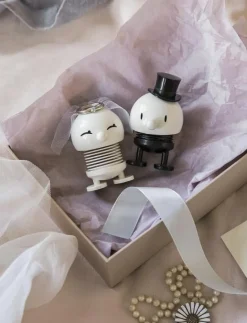Hoptimist Wedding Groom - Skulpturer & Porslinsfigurer