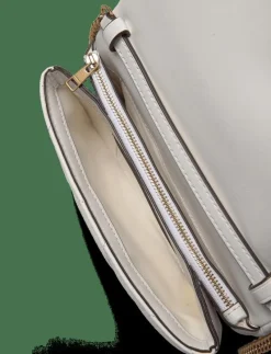 Kira Diamond Quilt Chain Wallet - Plånböcker