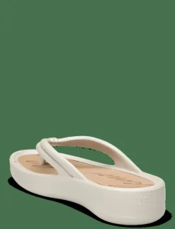 MARE 03 - Sandaler