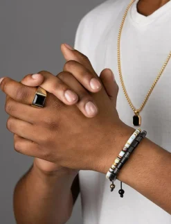 Men's Golden Brick Signet Ring with Agate - Ringar