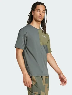 MT TEE - T-shirts