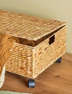 Nelas Basket w/Lid - Förvaringskorgar