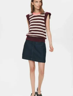 NUCIARA RIETTE STRIPE VEST - Stickade västar