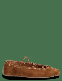 Pointe - Ballerinas