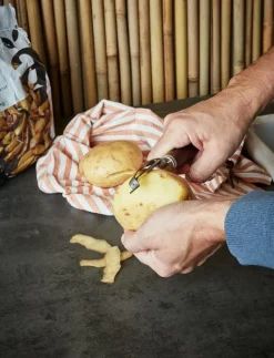 Potato peeler HOME - Köksredskap