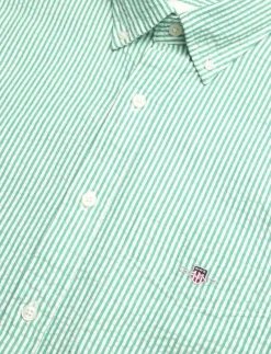 REG SEERSUCKER STRIPE SS SHIRT - Kortärmade