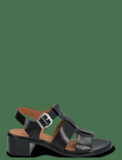 Sandals - Sandaler