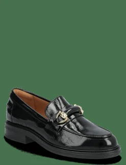 Shoes - Loafers