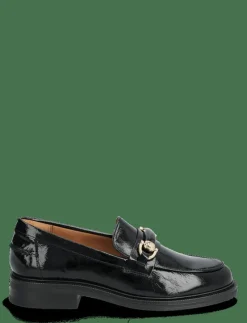 Shoes - Loafers