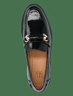 Shoes - Loafers