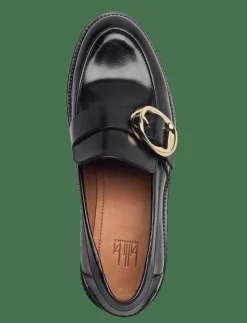 Shoes - Loafers