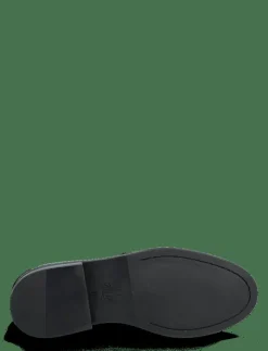 Shoes - Loafers