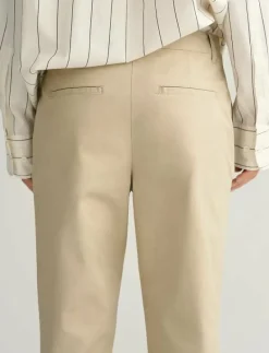 SLIM CHINOS - Chinos