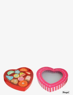 Small cakes in the heart box - Leksaksmat & Leksakstårtor