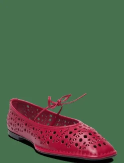 Sway Slit Leather Ballet Flats - Ballerinas