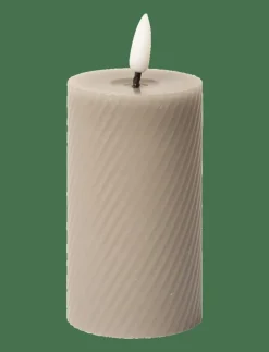 Swirled LED pillar candle - Dekoration