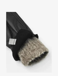 Tiril Mitt Black - Tumvantar