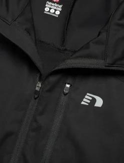 WOMEN CORE CROSS JACKET - Sportjackor
