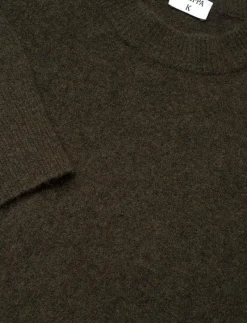 Wool Yak Crewneck Sweater - Stickat